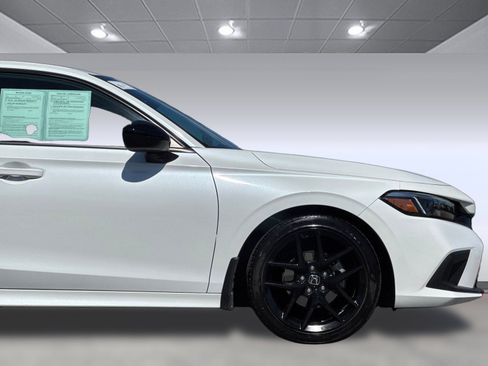 Used 2023 Honda Civic Sport image 22