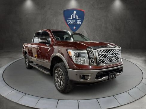 Used 2019 Nissan Titan Platinum Reserve w/ Platinum Utility Package image 7