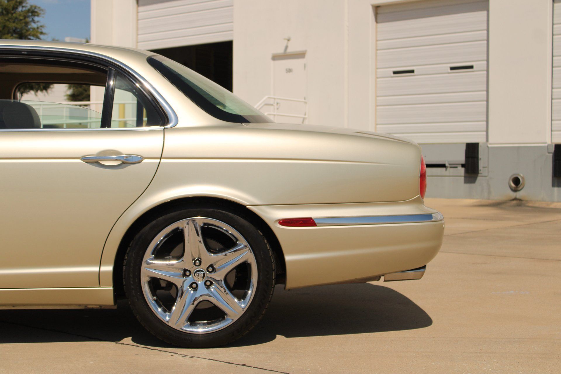 Used 2006 Jaguar XJ8 RWD image 36