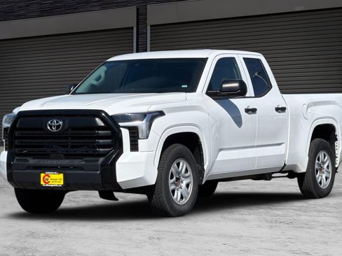 Used 2022 Toyota Tundra SR w/ SR Tow Package image 9