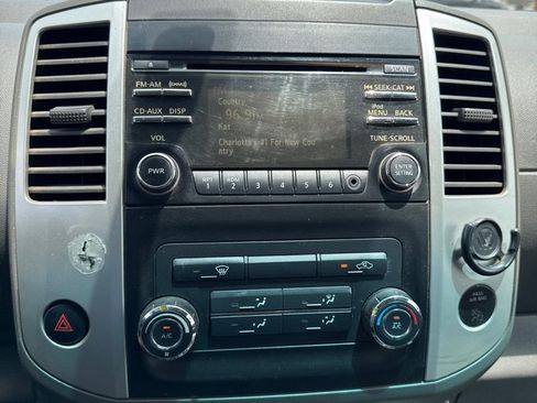 Used 2014 Nissan Frontier SV RWD image 10