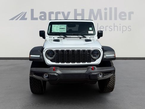 New 2026 Jeep Wrangler Rubicon AWD/4WD image 8