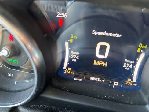 Certified 2021 Jeep Wrangler Unlimited Sahara w/ Cold Weather Group image 13