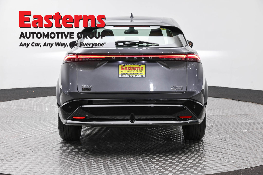 Used 2023 Nissan Ariya AWD image 7