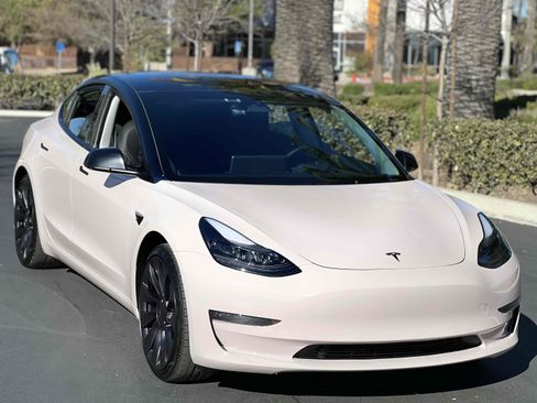 Used 2023 Tesla Model 3 Performance image 24
