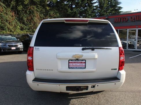 Used 2011 Chevrolet Suburban LTZ image 4