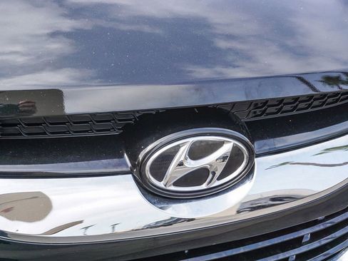 Used 2013 Hyundai Tucson Limited w/ Premium Pkg image 12