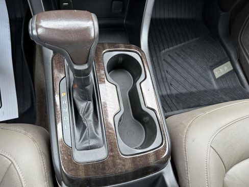 Used 2017 GMC Canyon SLT w/ Trailering Package image 32