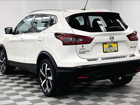 Used 2020 Nissan Rogue Sport SL w/ Premium Package AWD/4WD image 3
