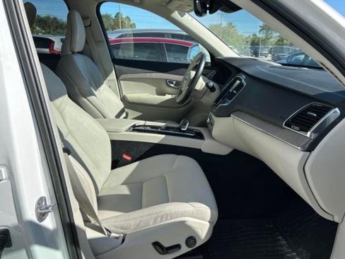 Certified 2023 Volvo XC90 B5 Plus w/ Protection Package Premier image 6