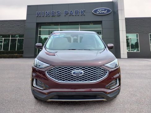 Used 2024 Ford Edge SEL w/ Convenience Package AWD/4WD image 2