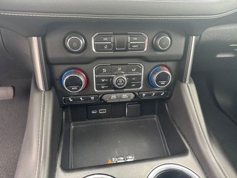 Used 2023 Chevrolet Tahoe Premier w/ Premium Package image 18