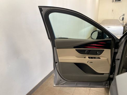 New 2025 Lincoln Nautilus Reserve w/ Jet Appearance Package image 14