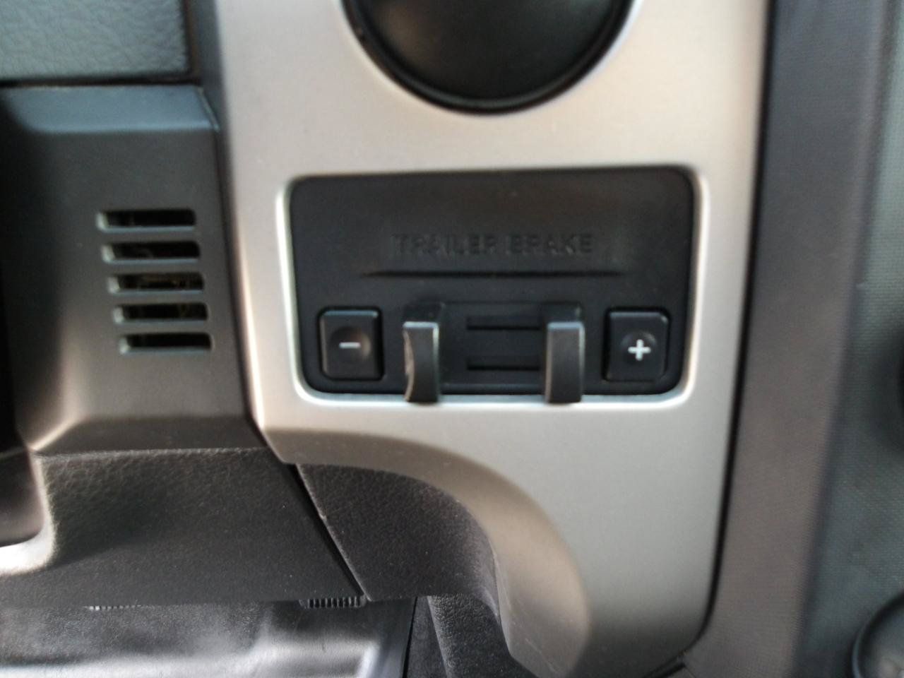 Used 2013 Ford F150 XLT w/ Luxury Equipment Group RWD image 25