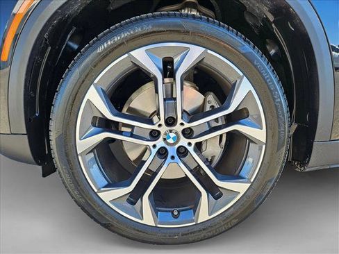 Used 2026 BMW X5 xDrive40i AWD/4WD image 23