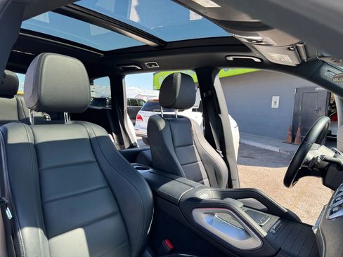 Used 2022 Mercedes-Benz GLS 450 4MATIC image 19