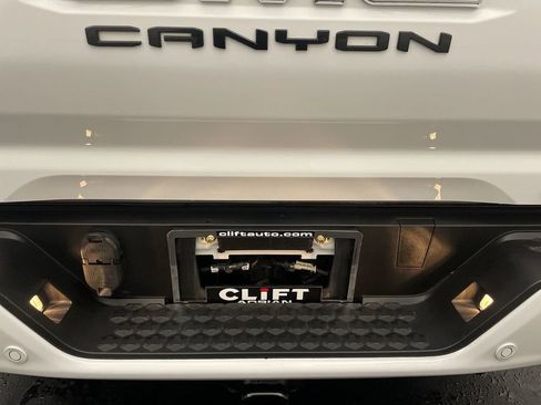 Used 2024 GMC Canyon AT4X AWD/4WD image 25