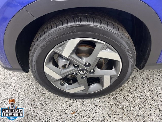 Used 2025 Hyundai Venue SEL FWD image 11