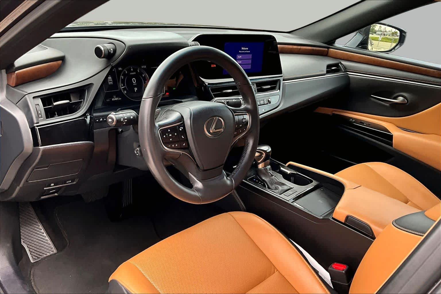 Used 2024 Lexus ES 350 w/ Premium Package FWD image 18