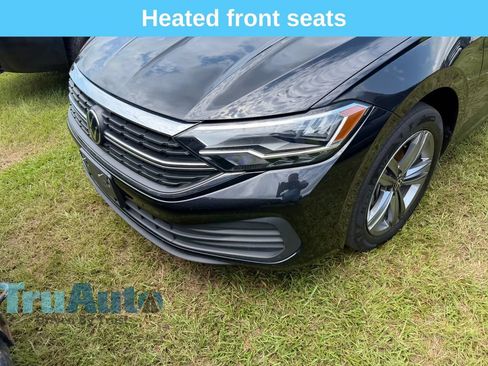 Used 2024 Volkswagen Jetta SE FWD image 5
