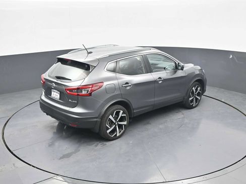 Used 2022 Nissan Rogue Sport SL AWD/4WD image 35