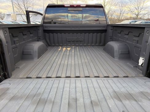 Used 2021 Chevrolet Silverado 1500 High Country image 10