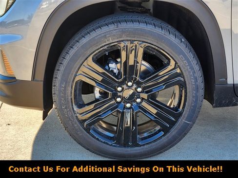 New 2026 GMC Acadia Elevation image 7