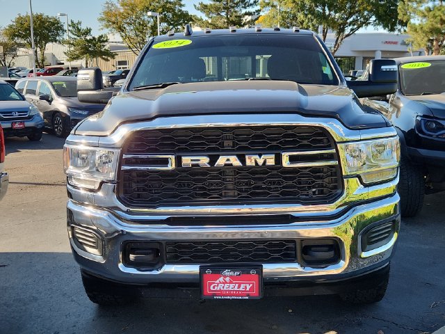 Used 2024 RAM 2500 Tradesman w/ Chrome Appearance Group AWD/4WD image 2