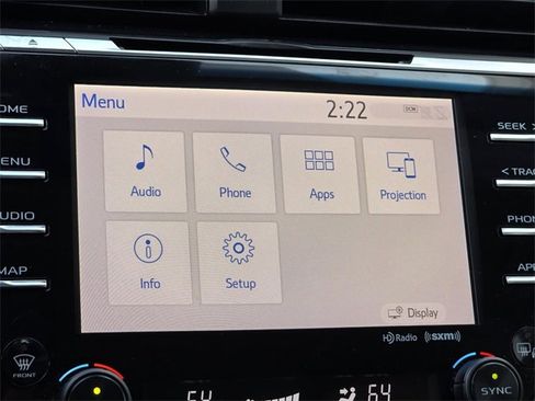 Used 2019 Toyota Camry XLE image 13