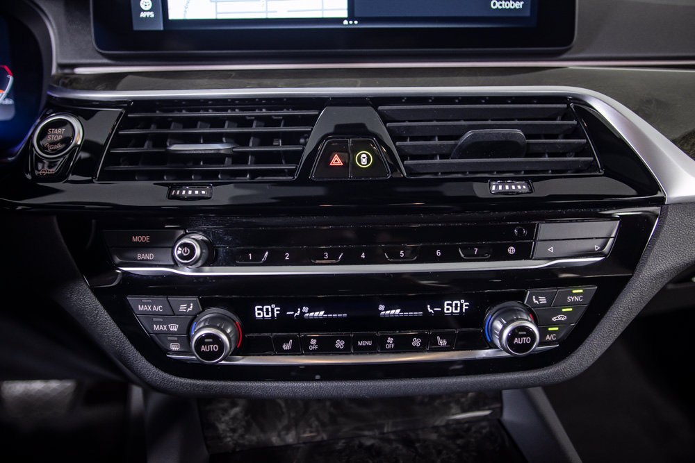 Used 2023 BMW 530i w/ Premium Package RWD image 29