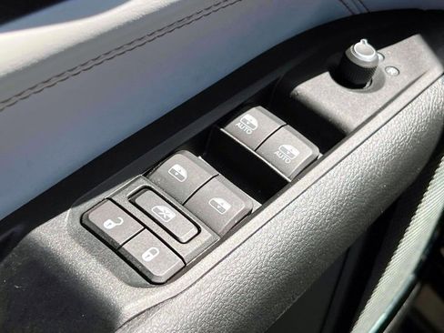 Certified 2022 Jeep Compass Limited AWD/4WD image 18