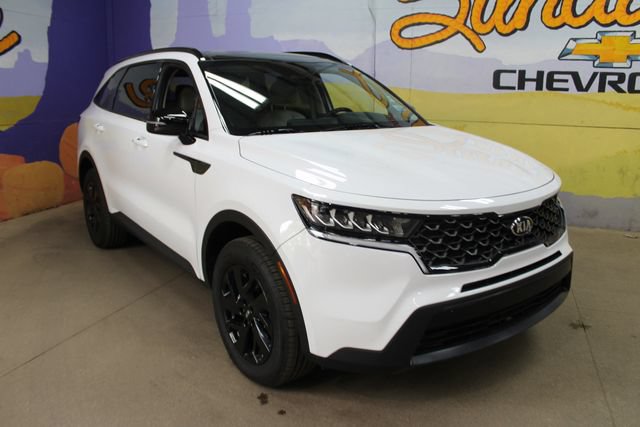 Used 2021 Kia Sorento S w/ Panoramic Sunroof Package AWD/4WD image 4