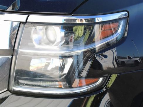 Used 2018 Chevrolet Tahoe LT image 11