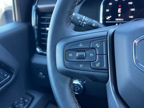 Used 2025 GMC Sierra 2500 AT4 AWD/4WD image 24
