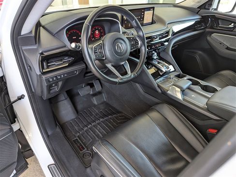 Used 2023 Acura MDX SH-AWD w/ Advance Package image 11