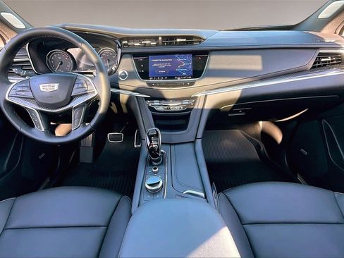 New 2026 Cadillac XT5 Sportv w/ LPO, Red Accent Package image 5