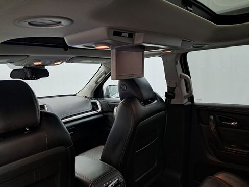 Used 2017 GMC Acadia Limited SLT image 3