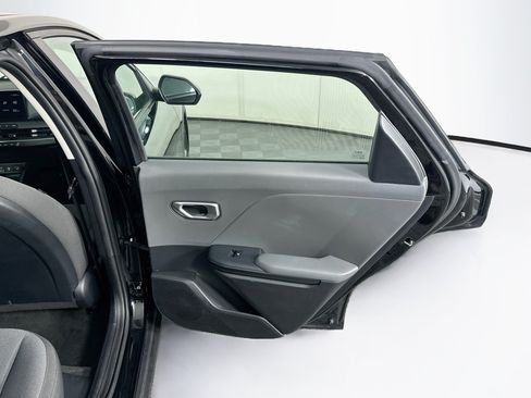Used 2025 Kia K4 FWD image 28
