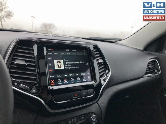 Used 2022 Jeep Cherokee Limited AWD/4WD image 12