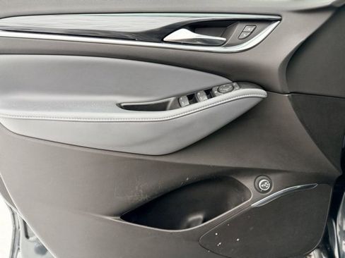 Used 2019 Buick Enclave Essence image 20