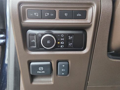 Used 2023 Ford F150 King Ranch w/ Equipment Group 601A High AWD/4WD image 19