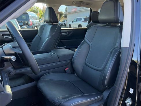 Used 2025 INFINITI QX80 Luxe AWD/4WD image 8