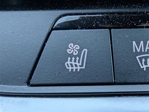 Used 2019 BMW X5 xDrive40i w/ M Sport Package image 21