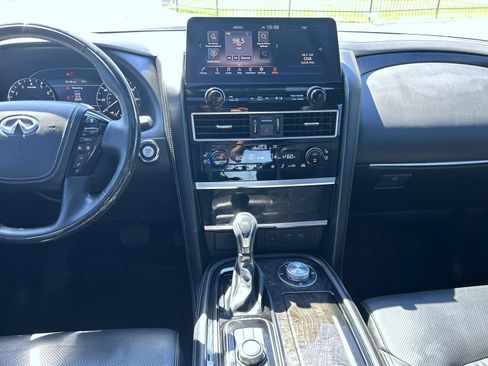 Used 2024 INFINITI QX80 Sensory w/ Cargo Package AWD/4WD image 12