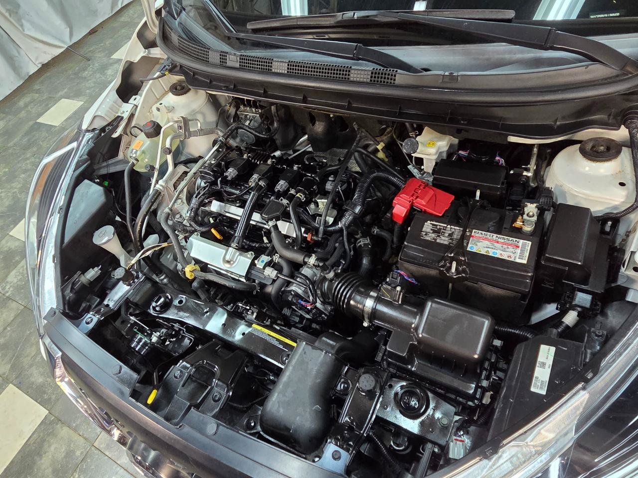 Used 2020 Nissan Kicks S FWD image 7