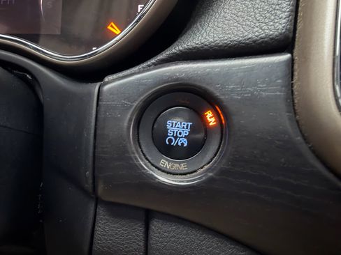 Used 2014 Jeep Grand Cherokee Laredo w/ Quick Order Package 23E image 28