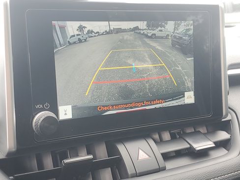 Certified 2025 Toyota RAV4 XLE w/ Convenience Package FWD image 29