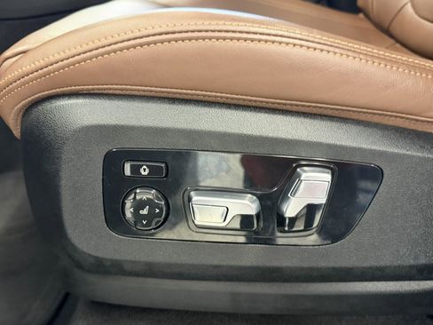 Used 2024 BMW X5 xDrive40i w/ M Sport Package image 42