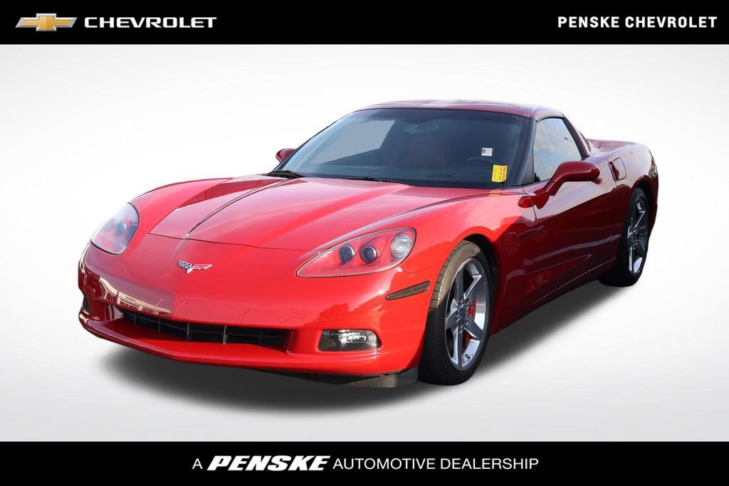 Used 2005 Chevrolet Corvette Coupe w/ Preferred Equipment Group RWD image 1