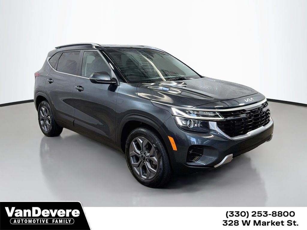 Used 2024 Kia Seltos S AWD/4WD image 1